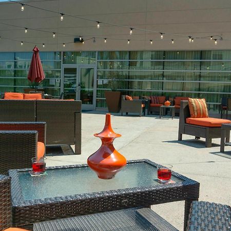 Courtyard Long Beach Airport Exterior photo